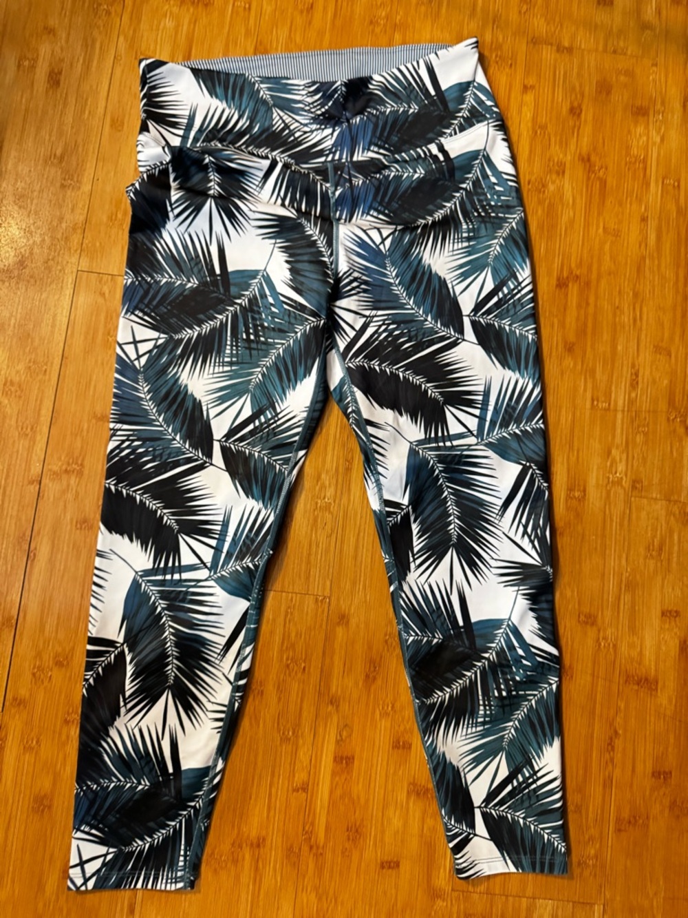 Tropical Palm Print Leggings - Teal & Black